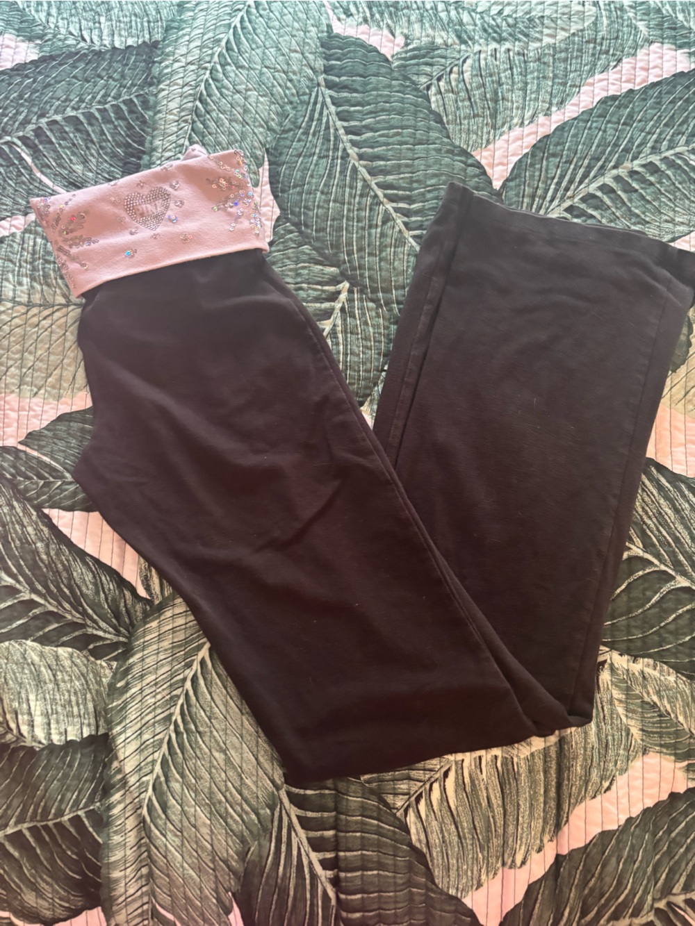 Victoria secuBlack Fold-Over Leggings with Pink Embellished Waistband